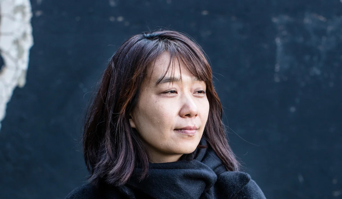 மொழி எவ்வாறு அதன் அடையாளத்தை இழக்கிறது…