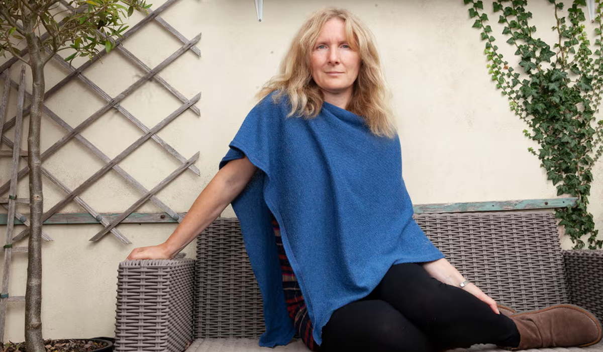 விண்வெளி மேய்ச்சல் பரப்பு : சர்வதேச விண்வெளி நிலையத்தின் மெல்லிய மரணத்தில் புதிய இலக்கிய வகைமையைக் கண்டறிதல்.