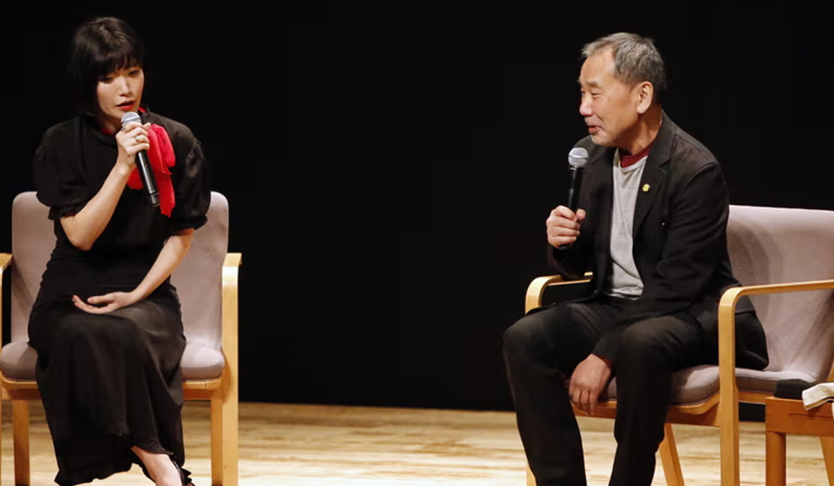 ஹாருகி முரகாமி –  மியேகோ கவாகாமி:  பெண்ணிய உரையாடல்